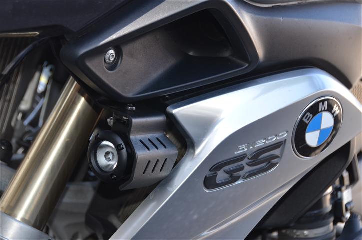 Load image into Gallery viewer, BMW Migsel BMW GS/R1200GS-LC/LED kit for R1200GS Liquid Cooled
